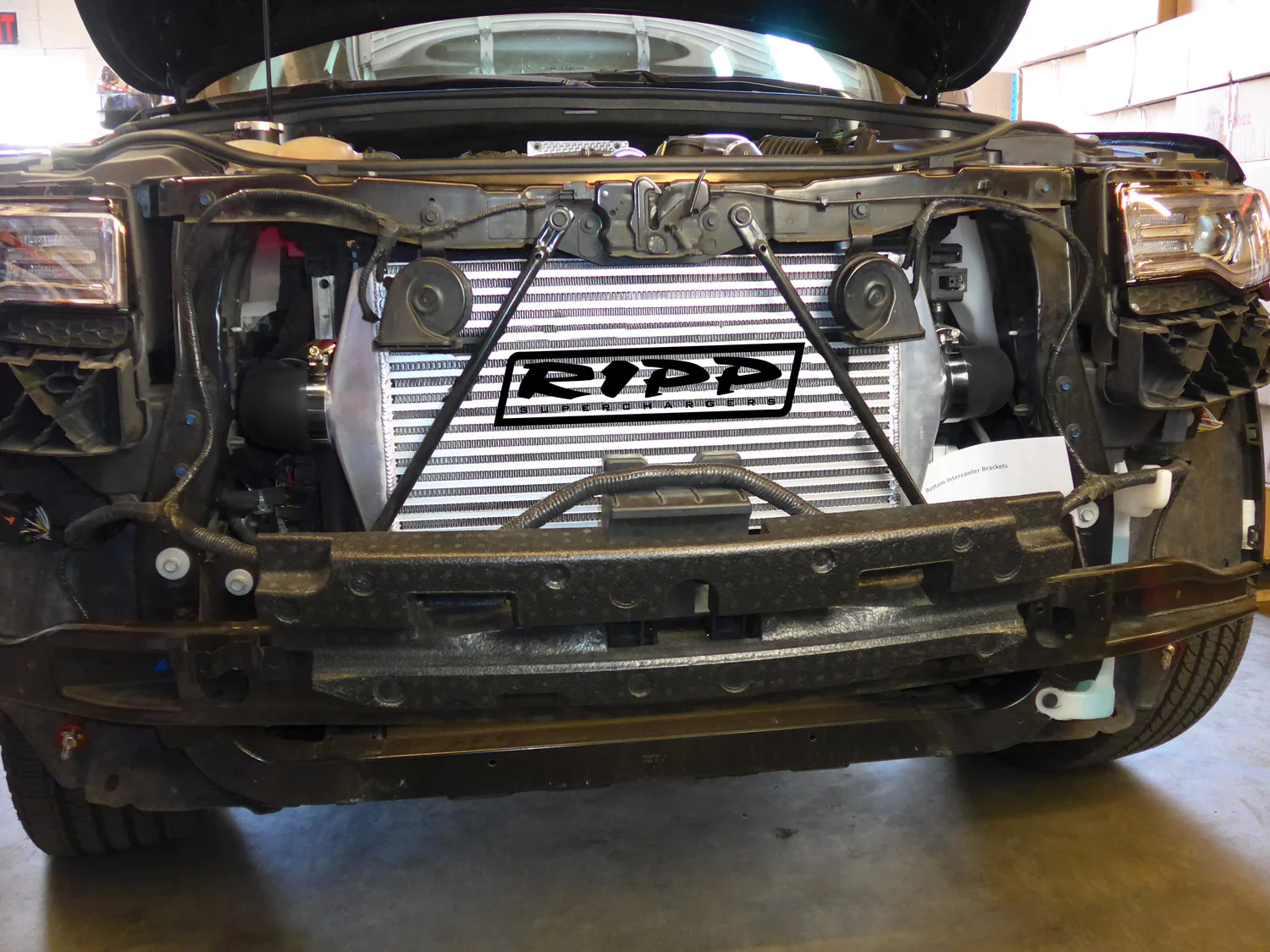 2011-2015 Grand Cherokee 3.0 EcoDiesel Heavy Duty Front Mount Intercooler Kit - Image 3