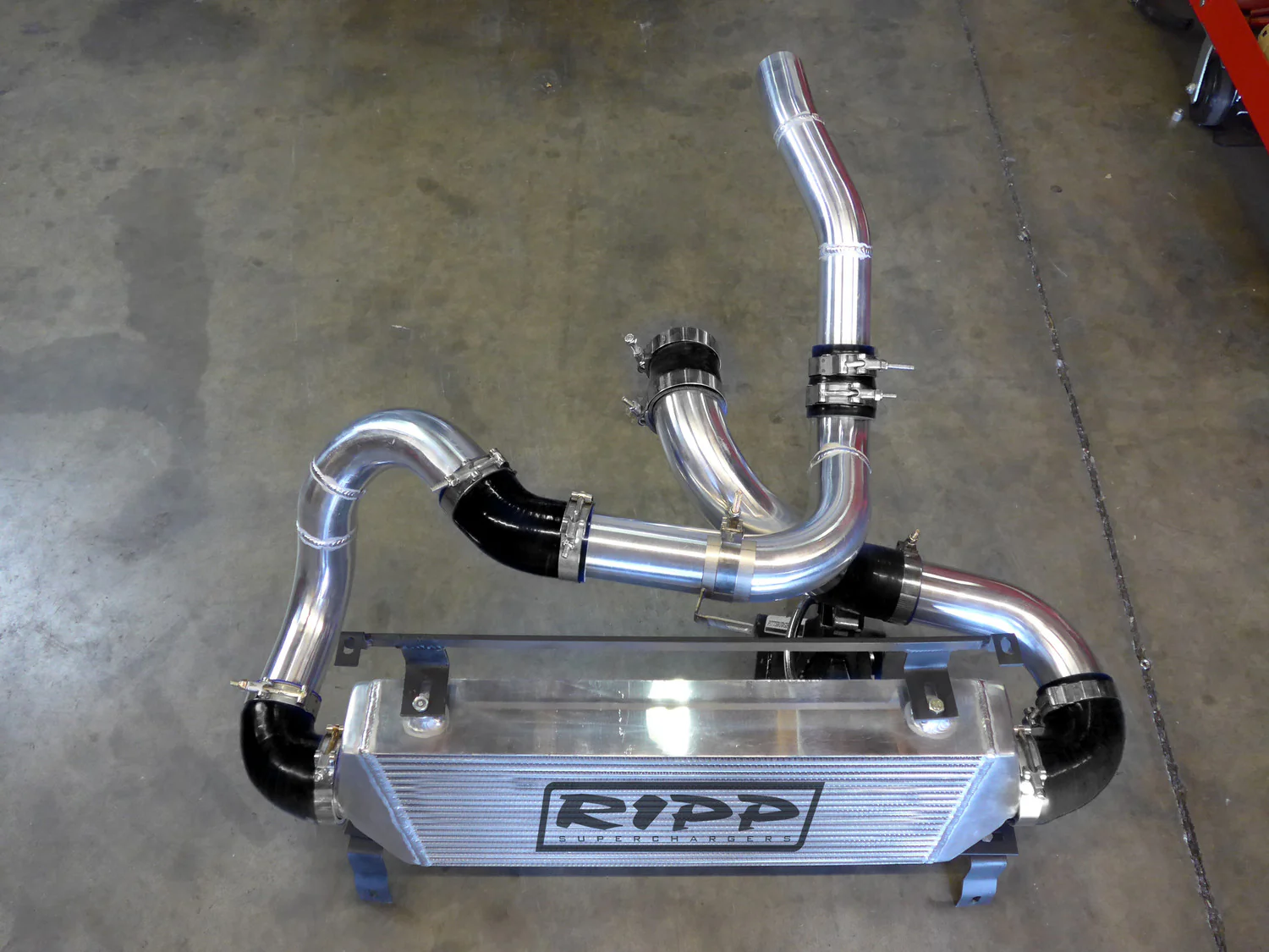 2011-2015 Grand Cherokee 3.0 EcoDiesel Heavy Duty Front Mount Intercooler Kit - Image 5