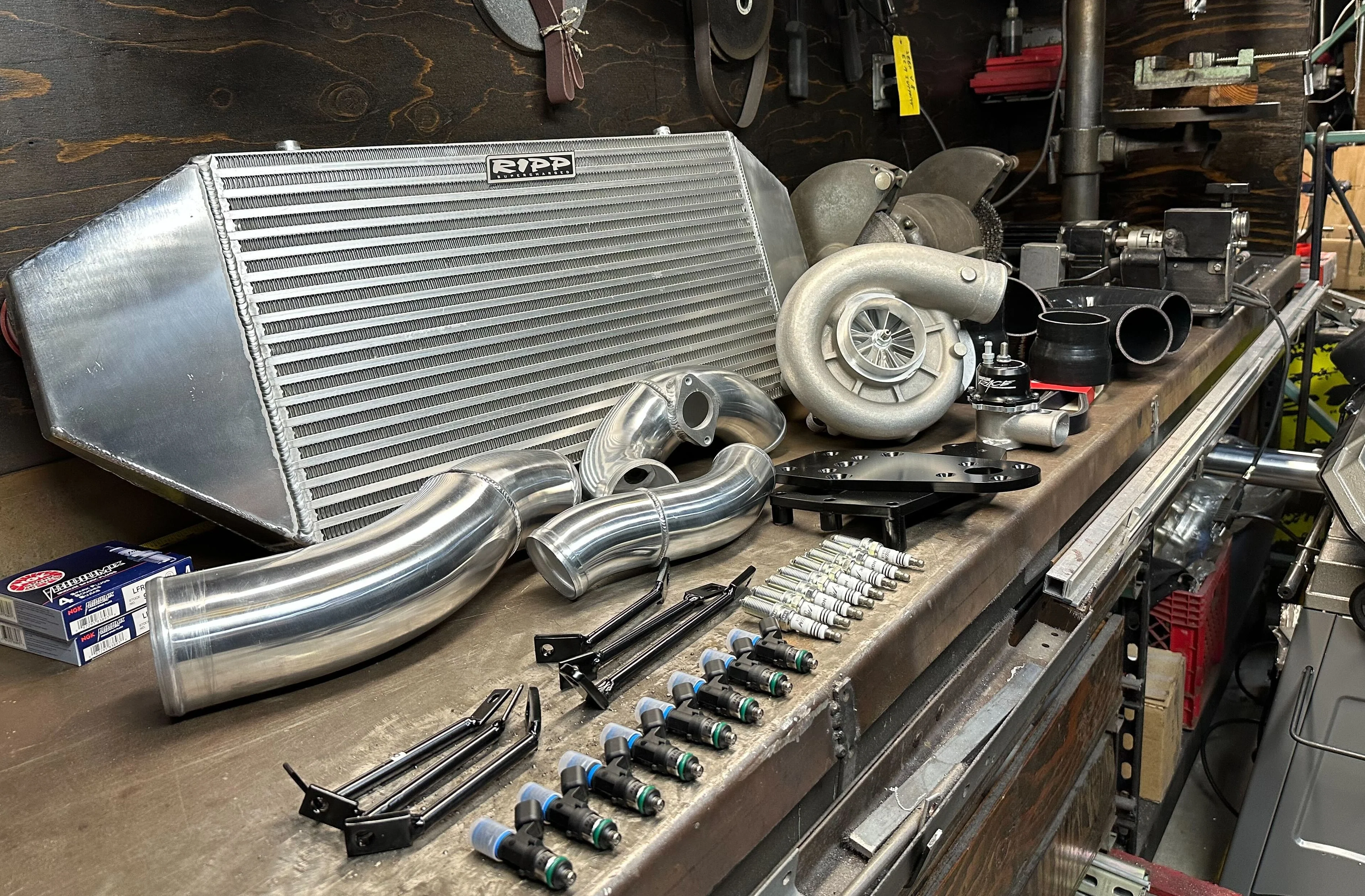 2015 5.7 Grand Cherokee Hemi Supercharger Kit - Image 3